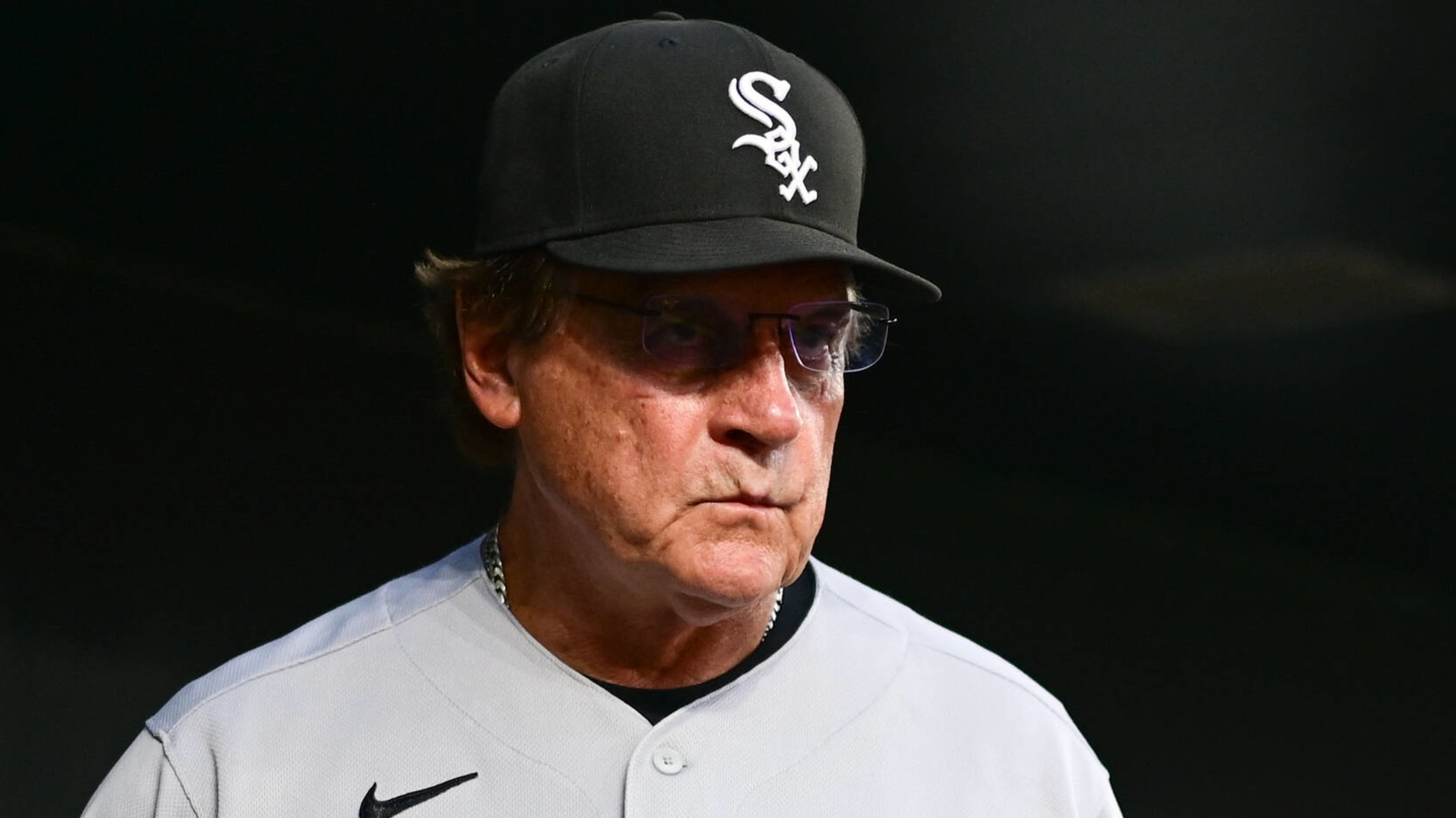 White Sox manager La Russa has pacemaker; return date uncertain