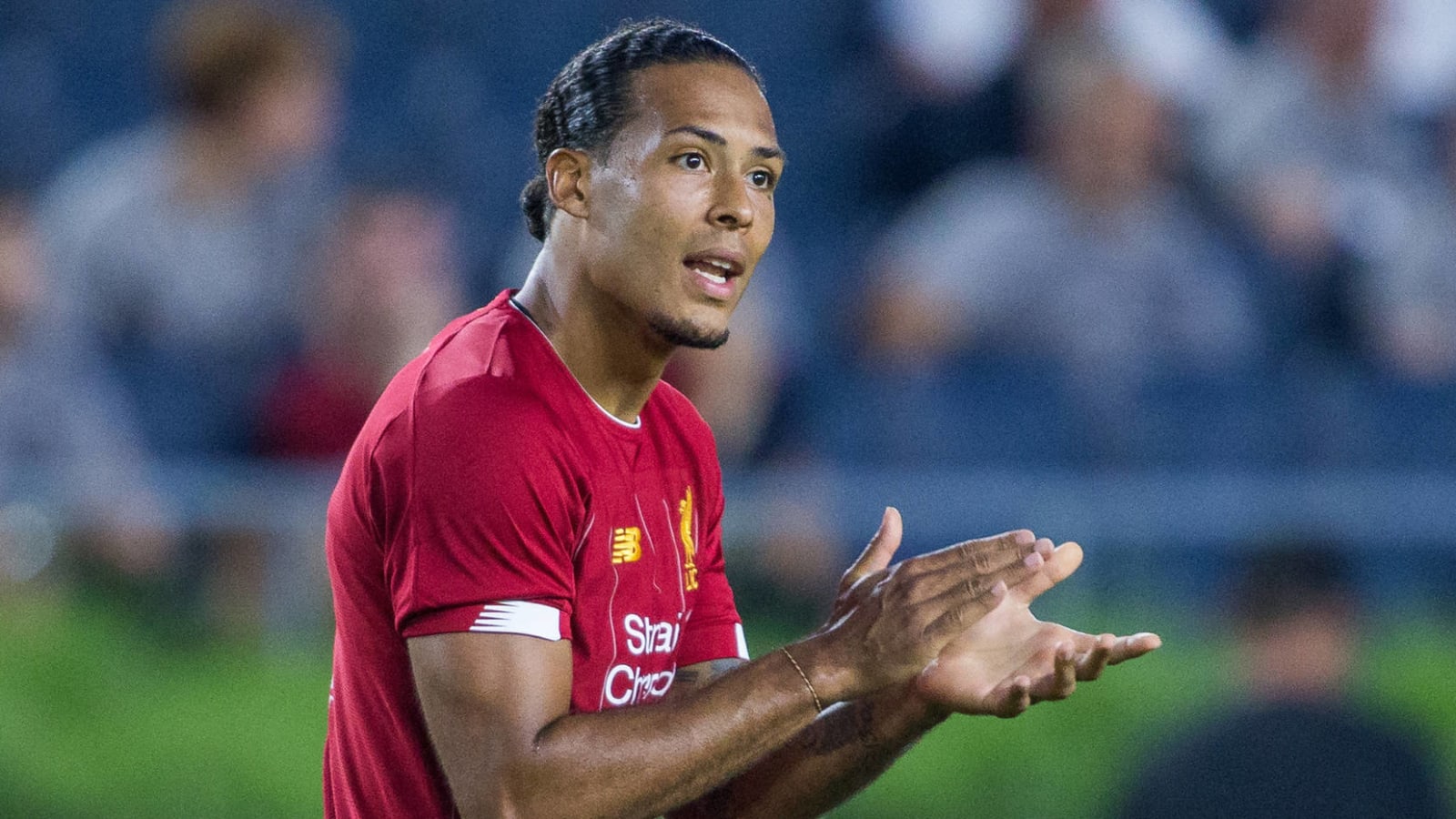 Report: Liverpool's Virgil van Dijk tore ACL