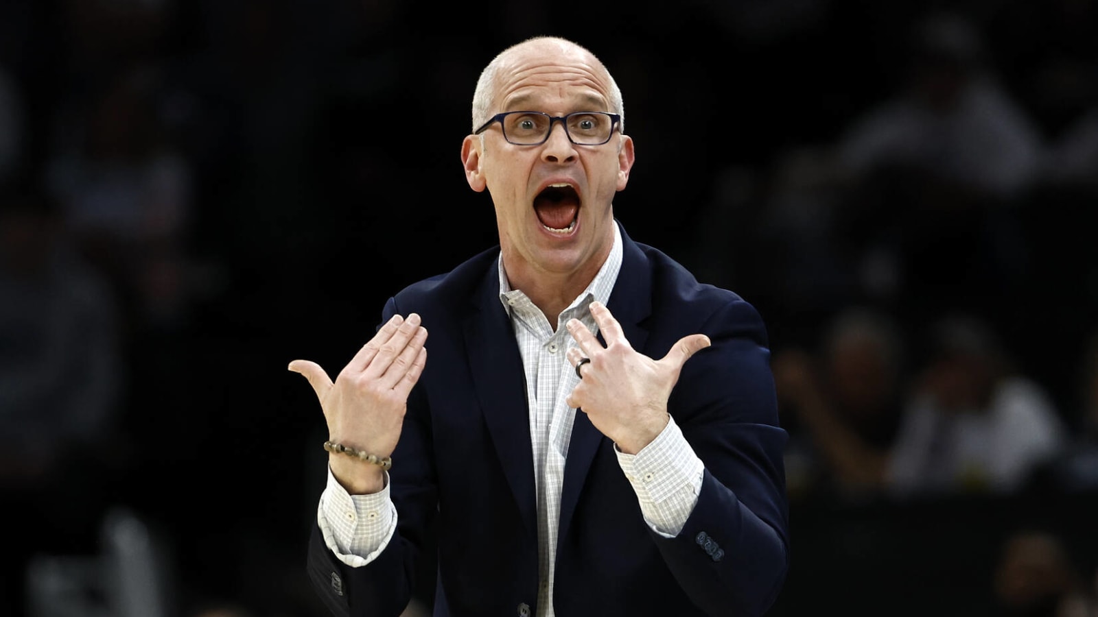 UConn’s insane run against Illinois had fans in a frenzy