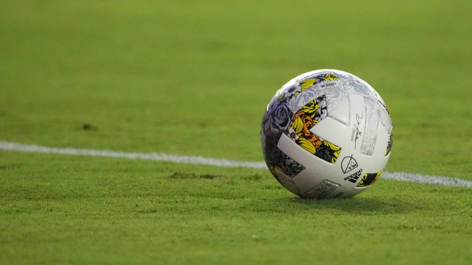 Reporter says she was victim of robbery at World Cup