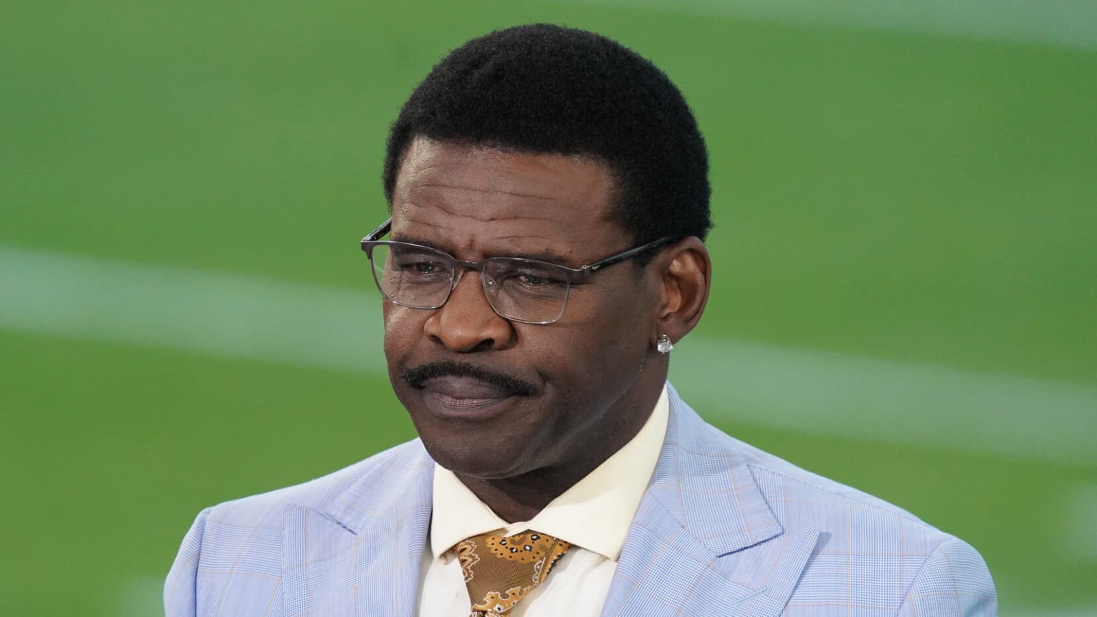 Surveillance video of Michael Irvin Marriott incident shown during press conference