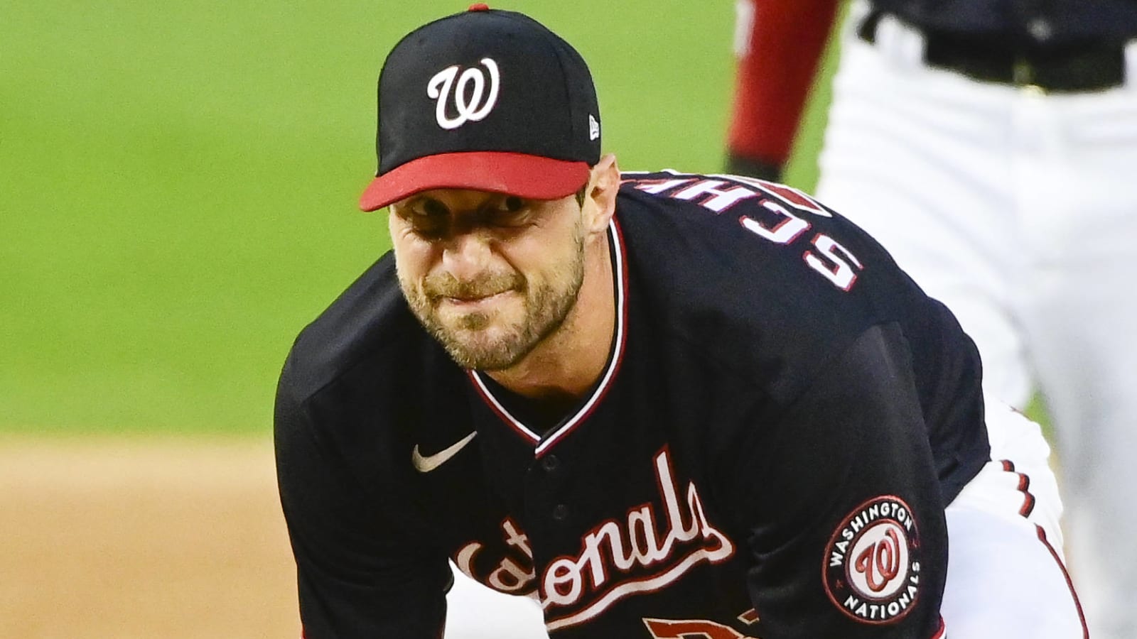 Max Scherzer suffers groin injury in loss to Giants