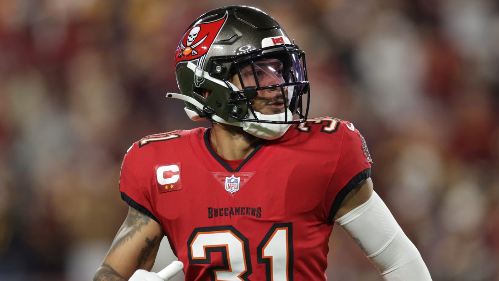 Buccaneers restructure Antoine Winfield Jr.'s contract
