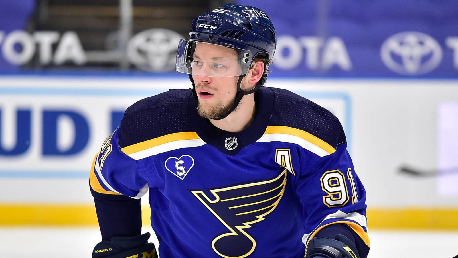 Report: Blues exploring trade market for Tarasenko