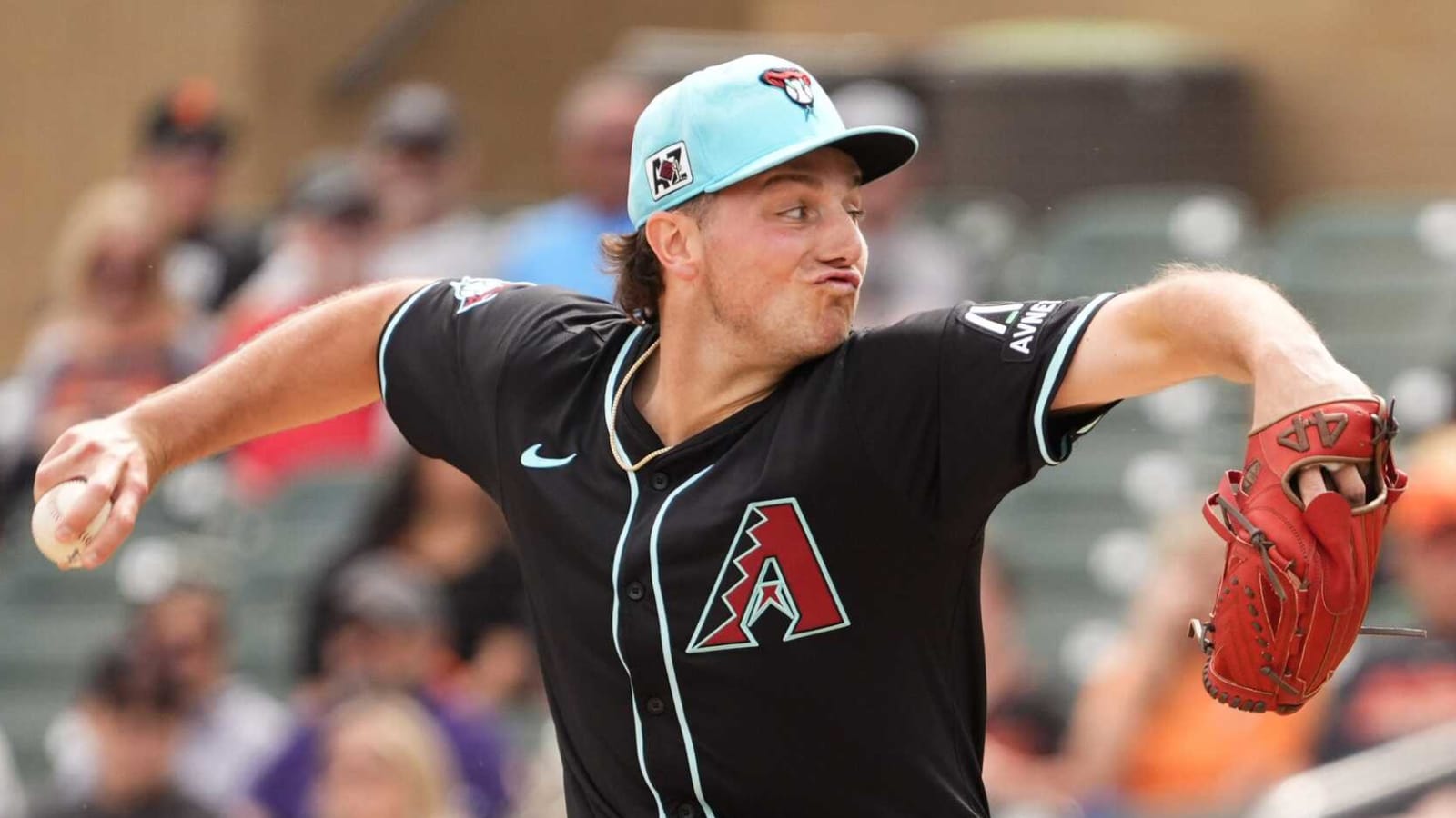 Diamondbacks reward starting pitcher with nice long-term extension