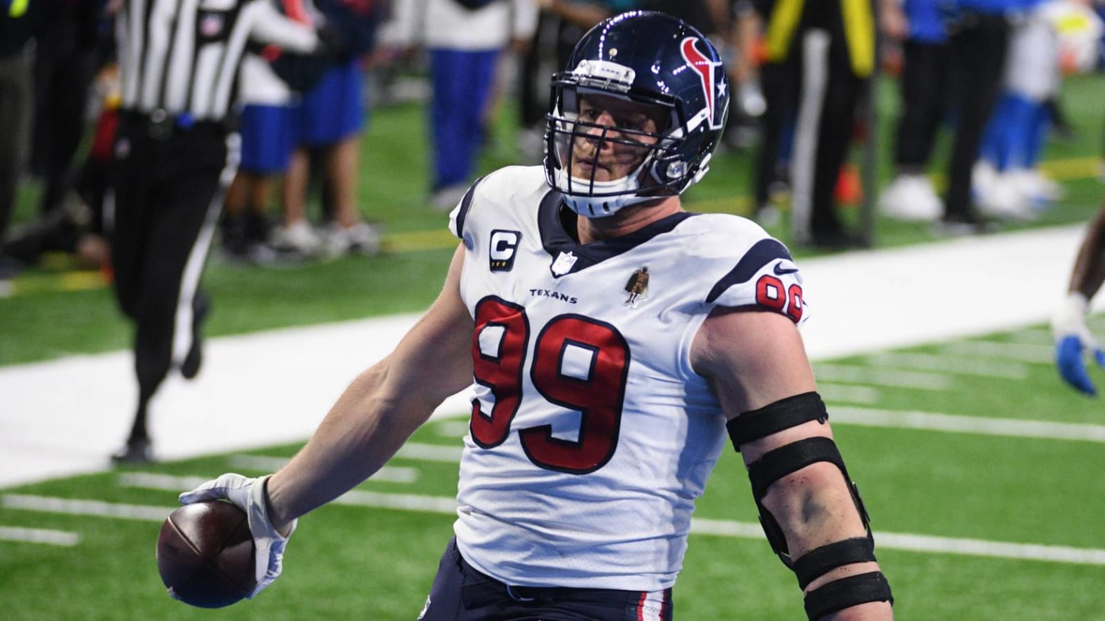 J.J. Watt agrees to two-year, $31M deal with Cardinals
