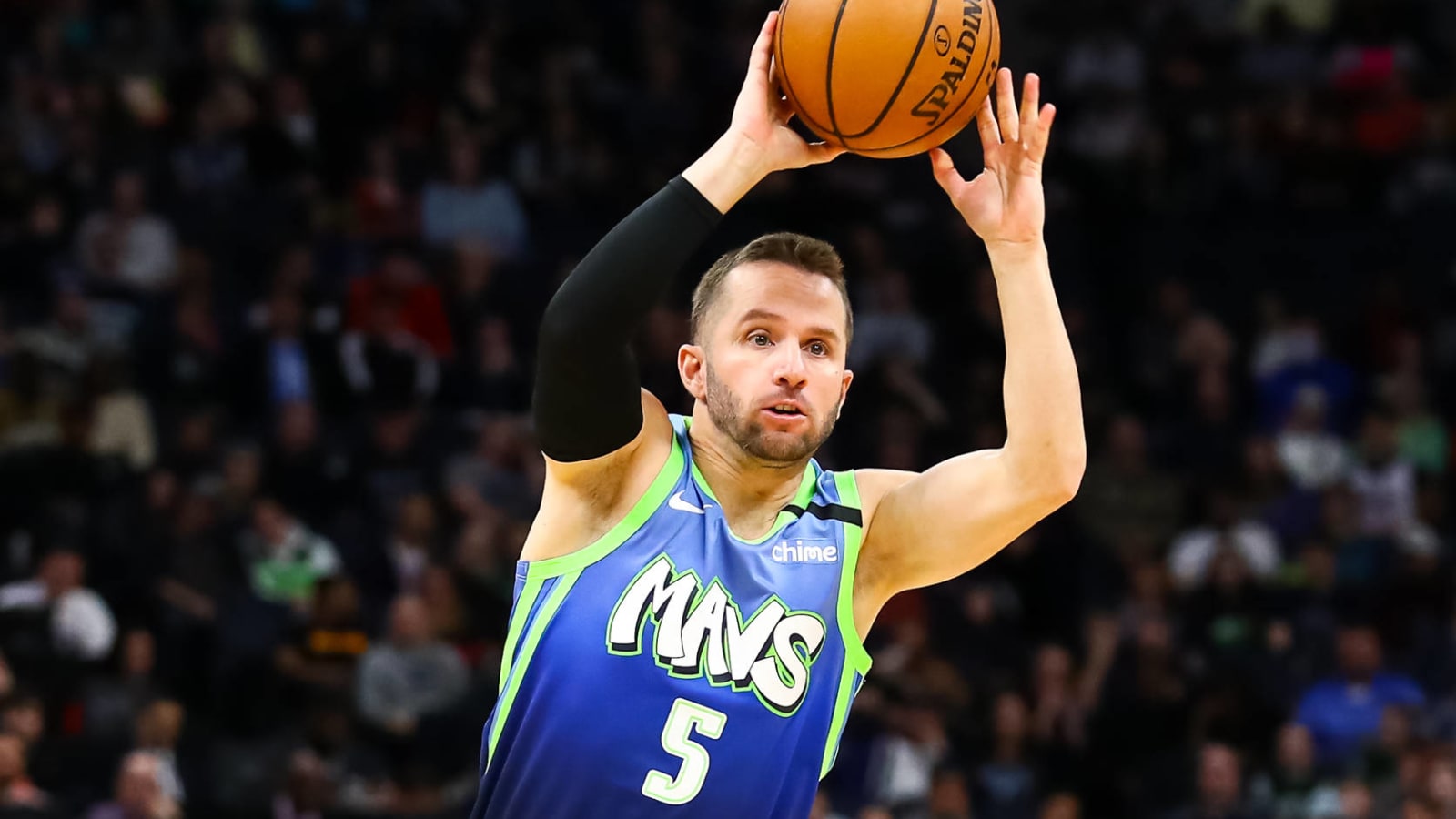 Report: J.J. Barea's contract in Spain has NBA out