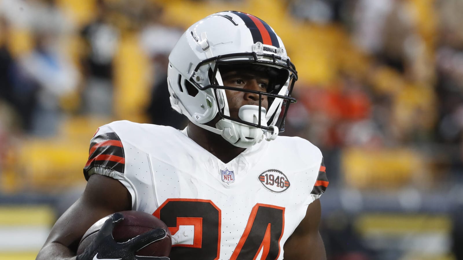 Browns give star RB security following significant injury