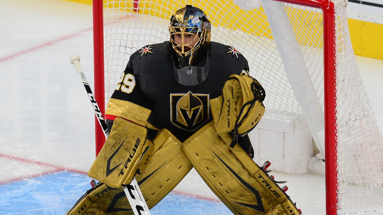 Golden Knights trade Marc-Andre Fleury to Blackhawks