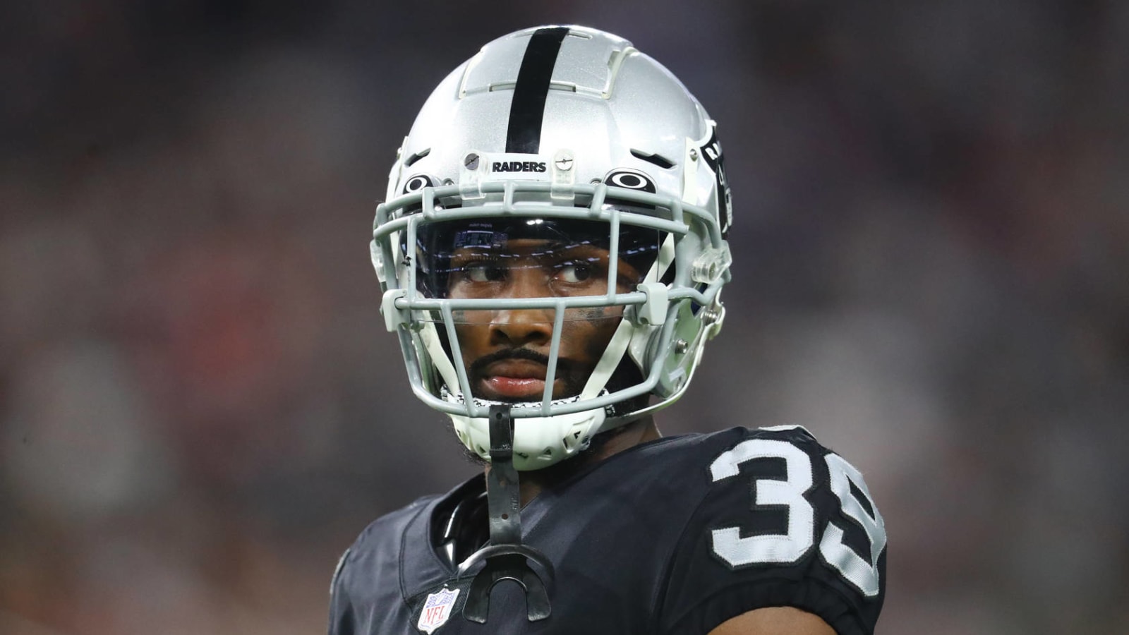 Raiders' Nate Hobbs charged with DUI