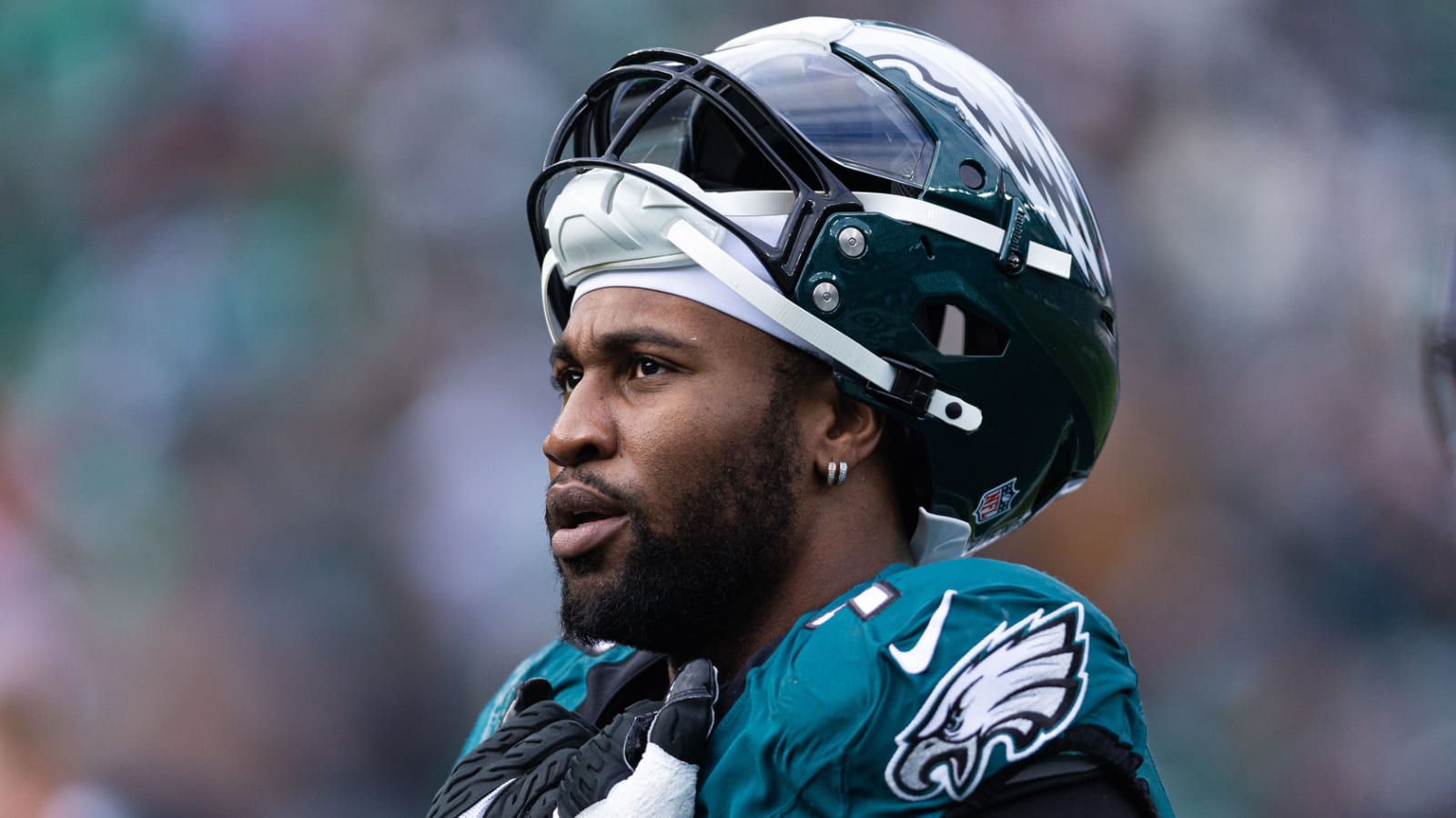 Pro Bowl LB approaching undesirable monetary milestone amid Jets holdout