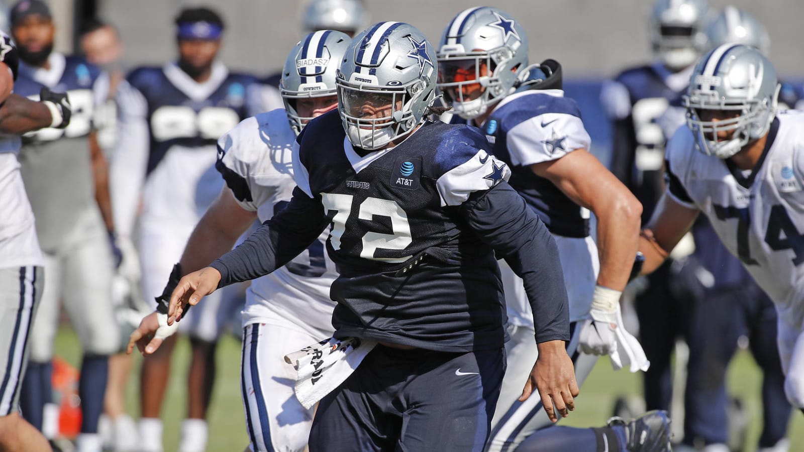 Seahawks players call out Cowboys DT Trysten Hill