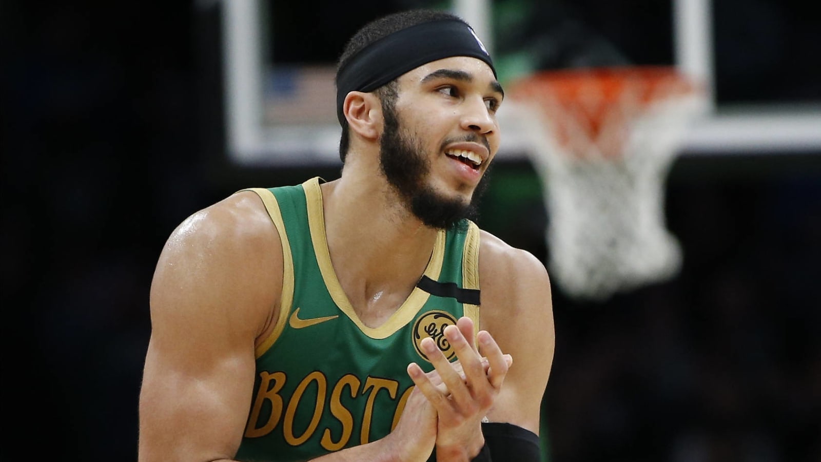 Watch: Jayson Tatum accidentally punches Trevor Ariza in the face