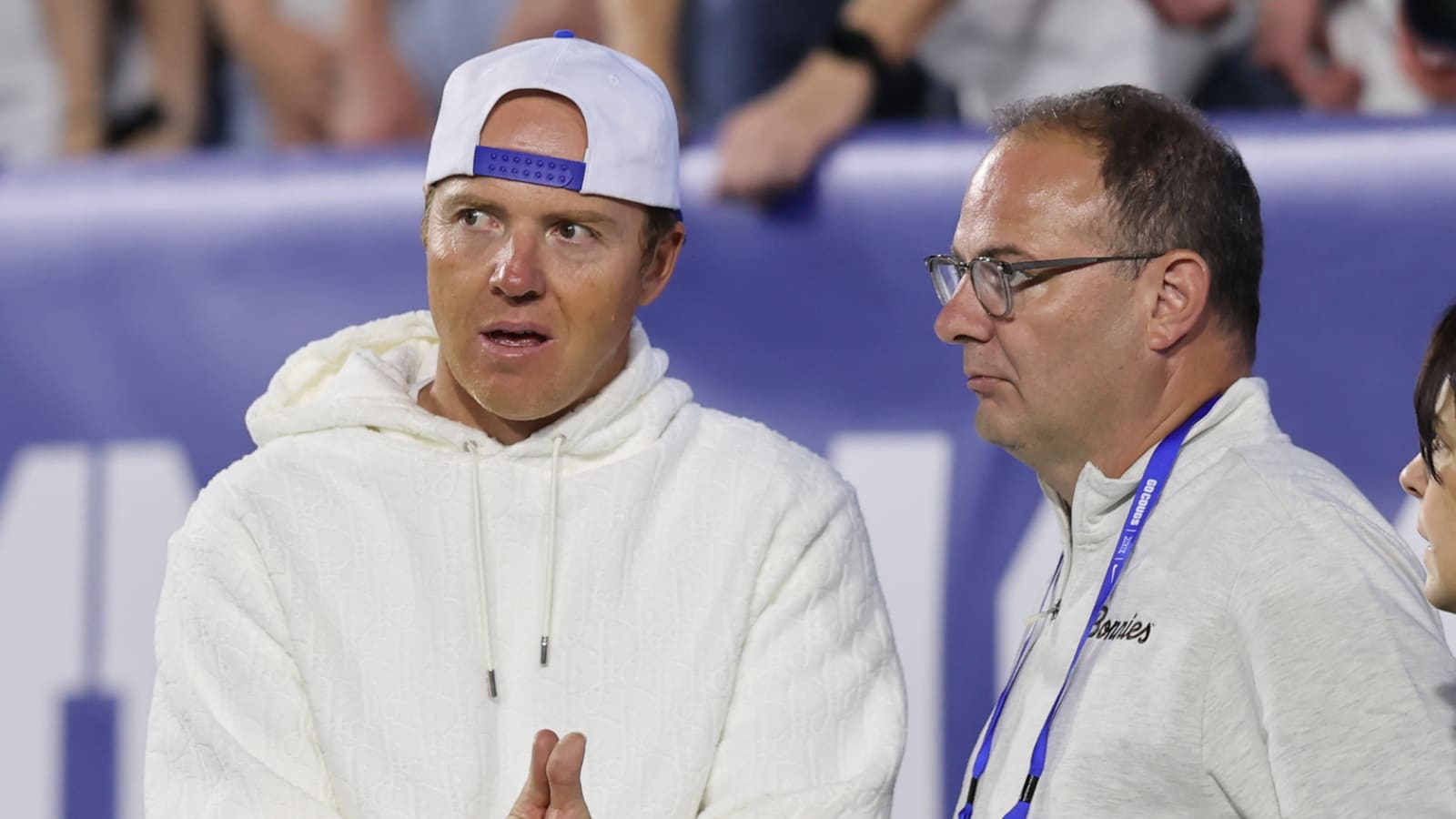 Report: Charania to make much less at ESPN than Wojnarowski