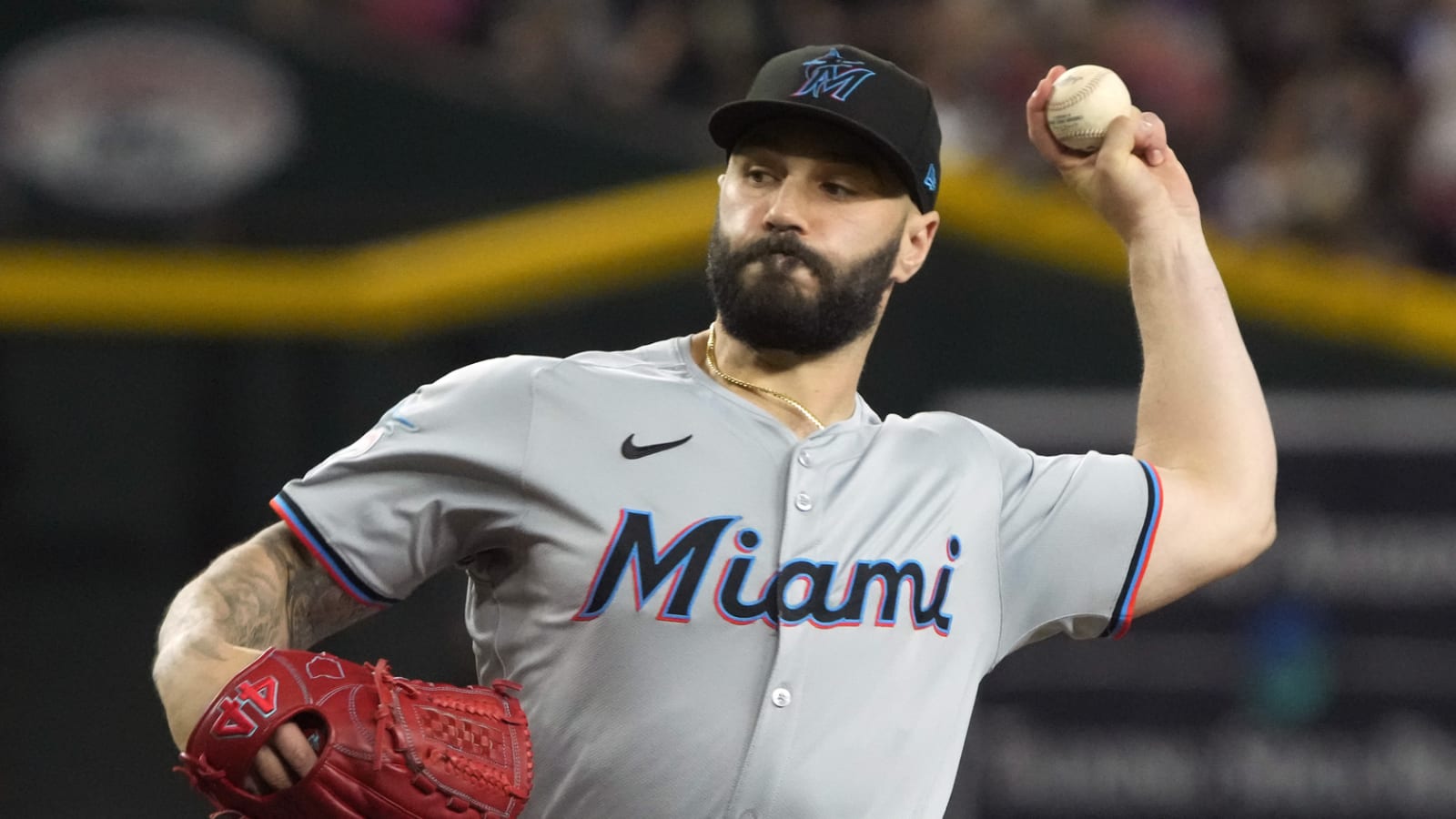 Padres going all-in again by assembling super bullpen