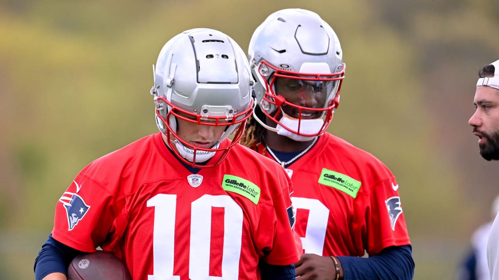 How the Patriots should handle their quarterbacks