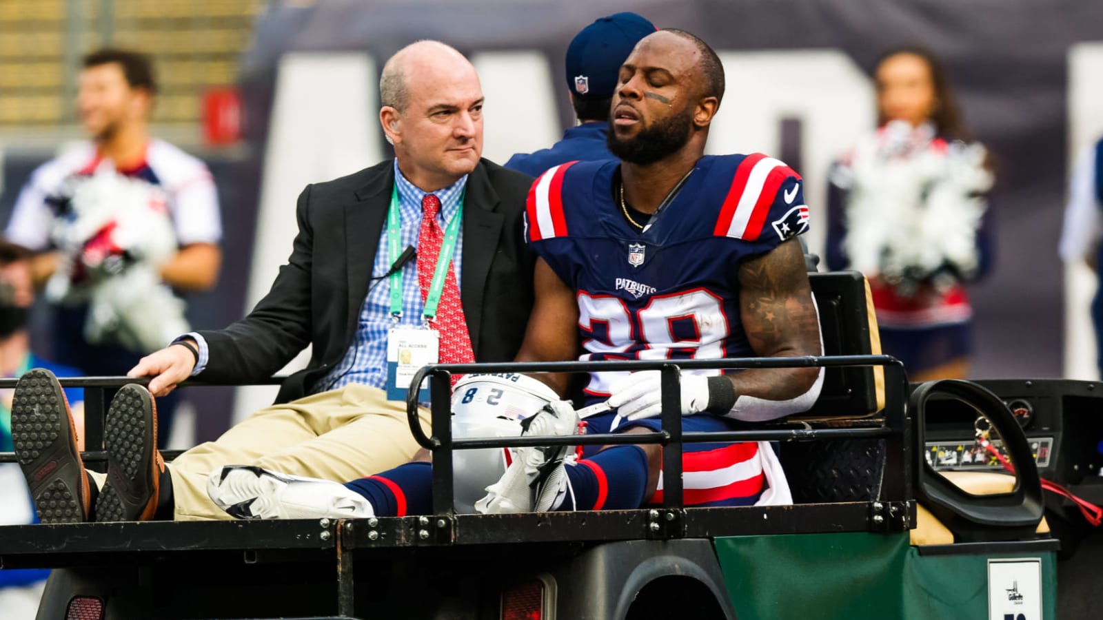 Patriots RB James White out indefinitely with hip injury