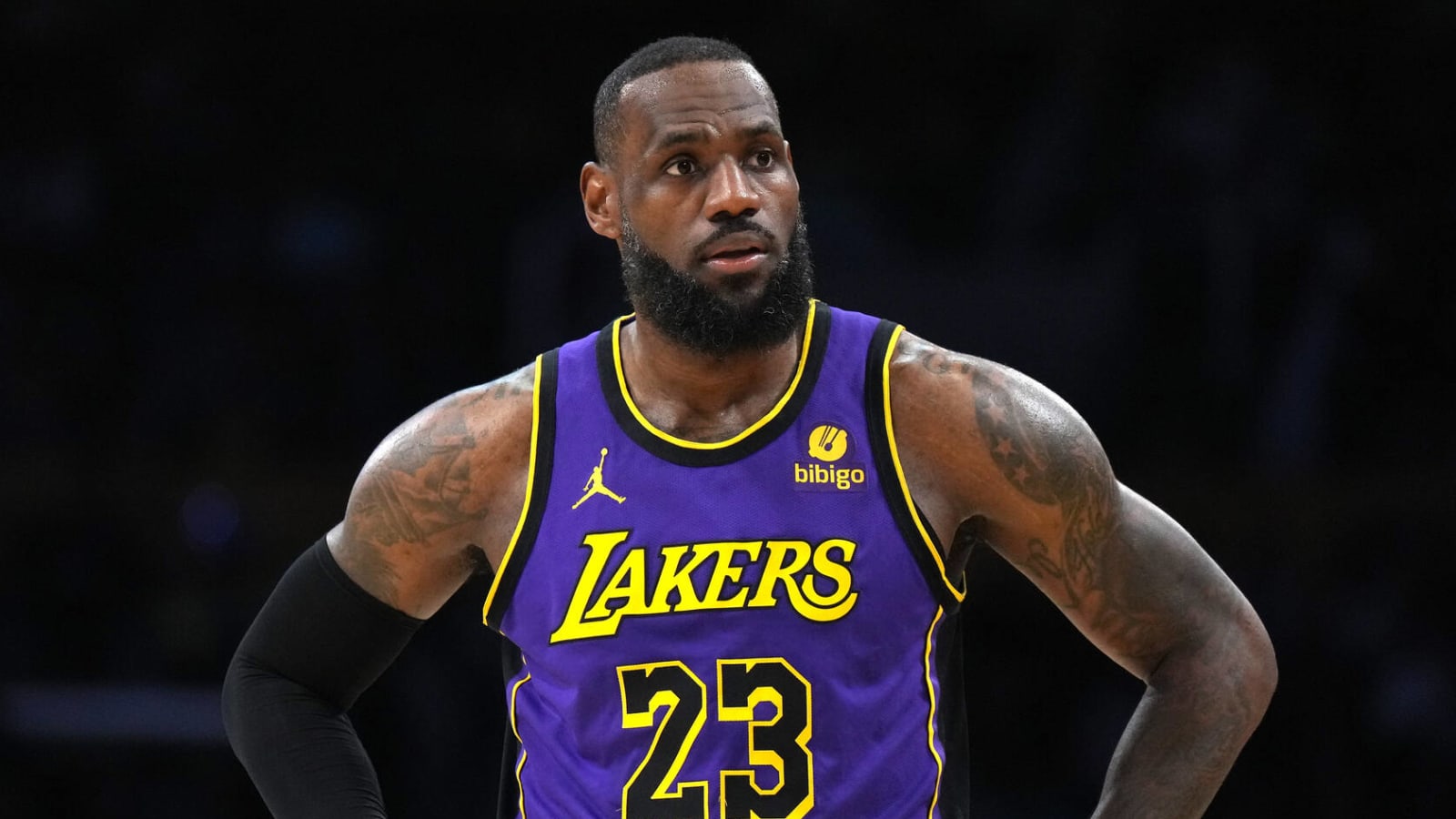 LeBron James' agent makes statement on Lakers trade rumors