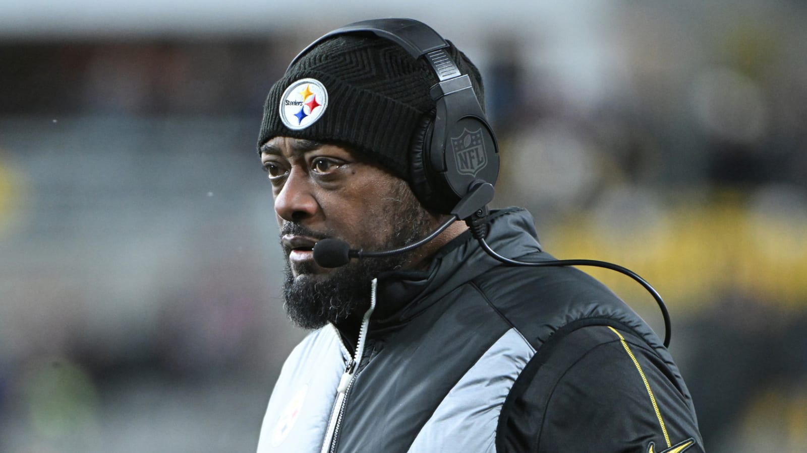 Mike Tomlin gives update on Aaron Rodgers, QB situation