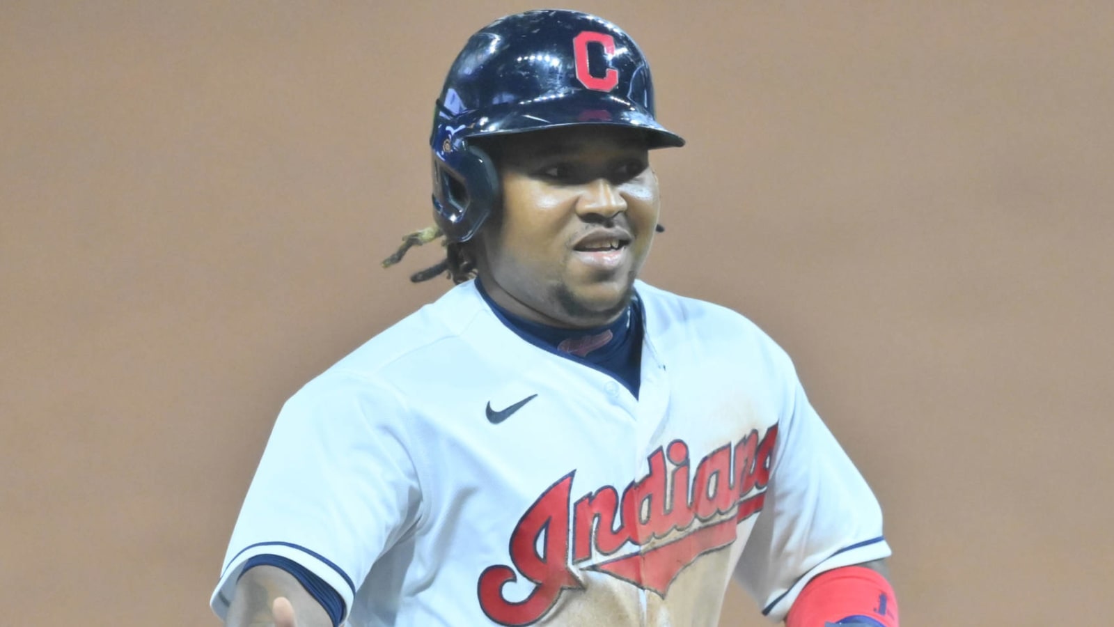 Indians once again replace Jose Ramirez with Mike Freeman in lineup 