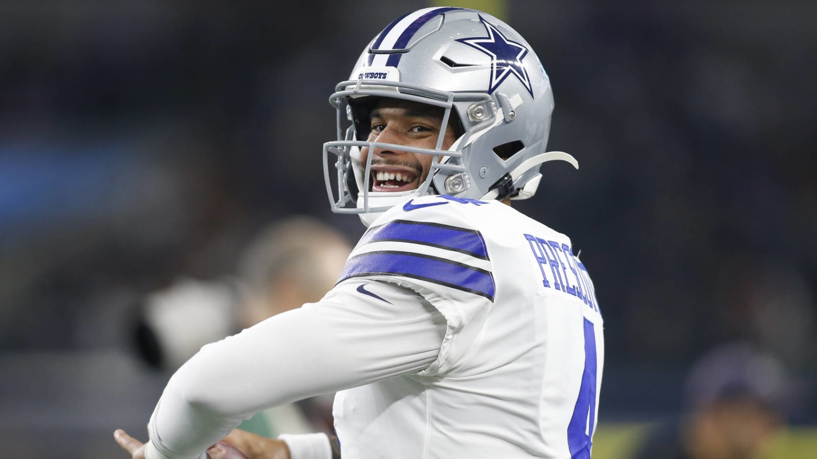 Dak Prescott limited in practice with shoulder injury