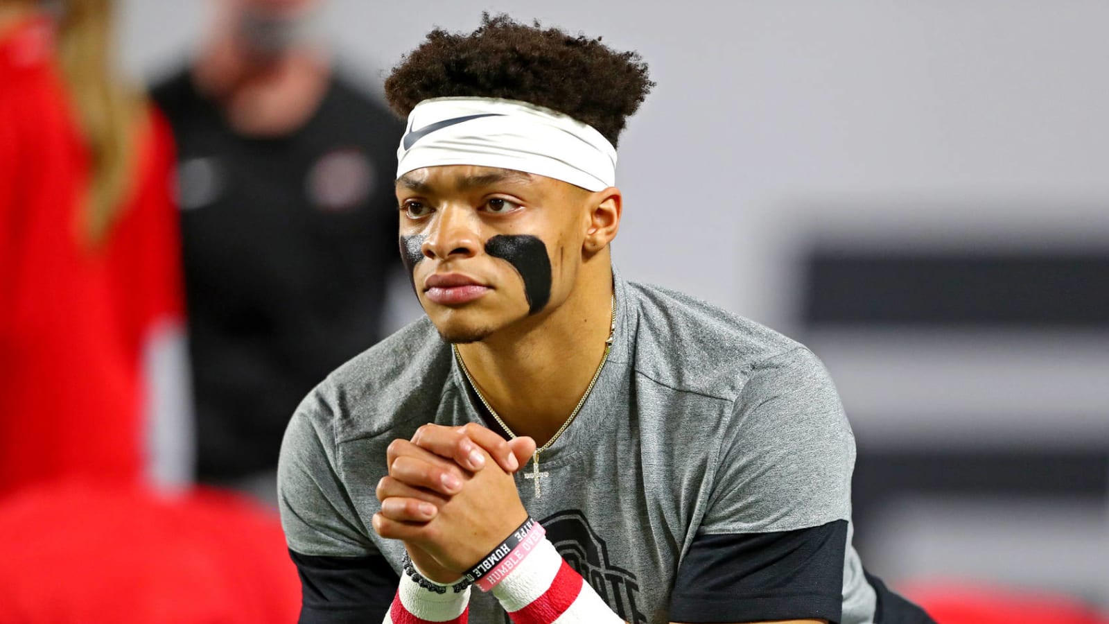 Could Patriots trade up to No. 4 to draft Justin Fields?