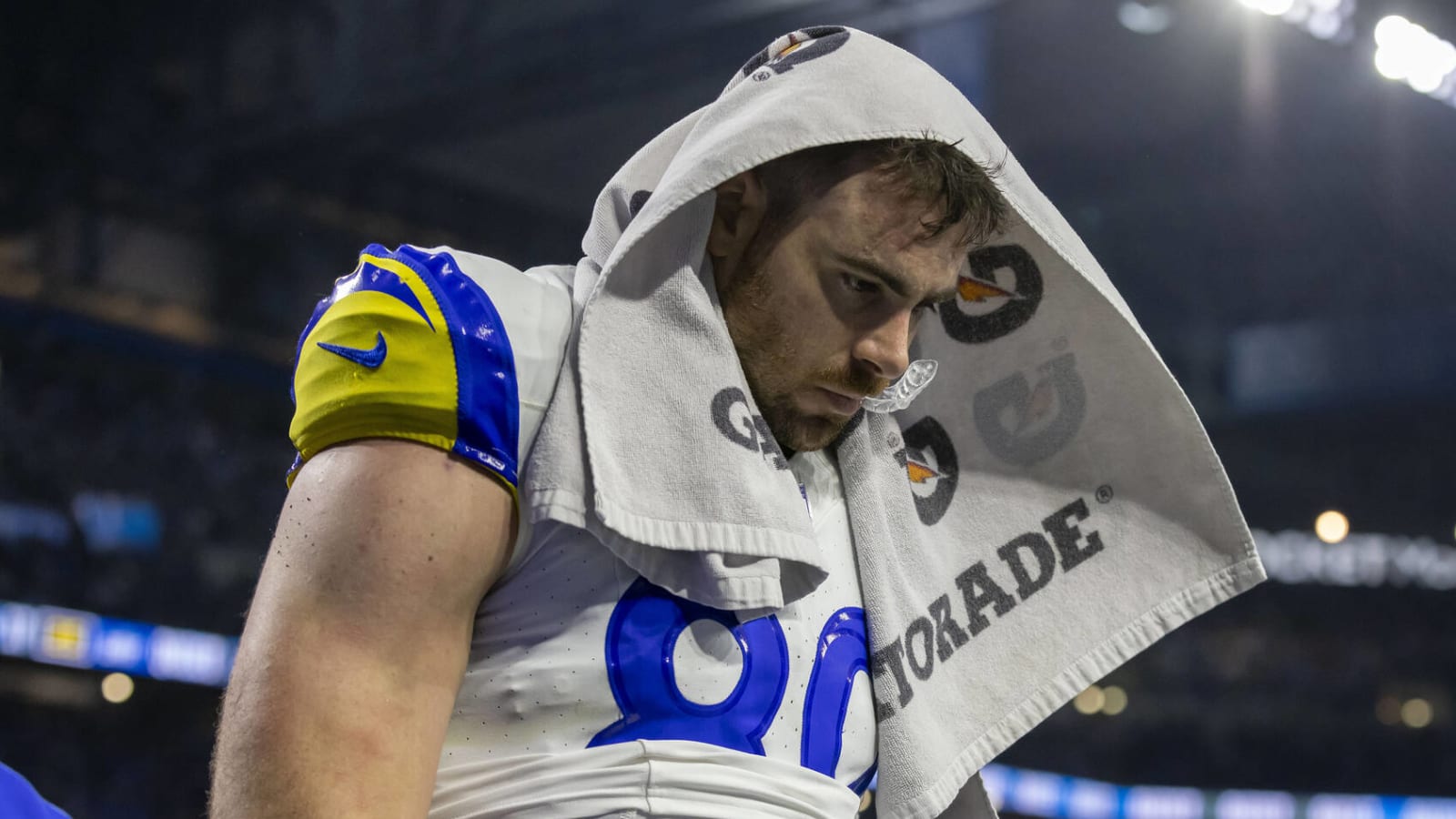 Rams fear torn ACL for TE Tyler Higbee