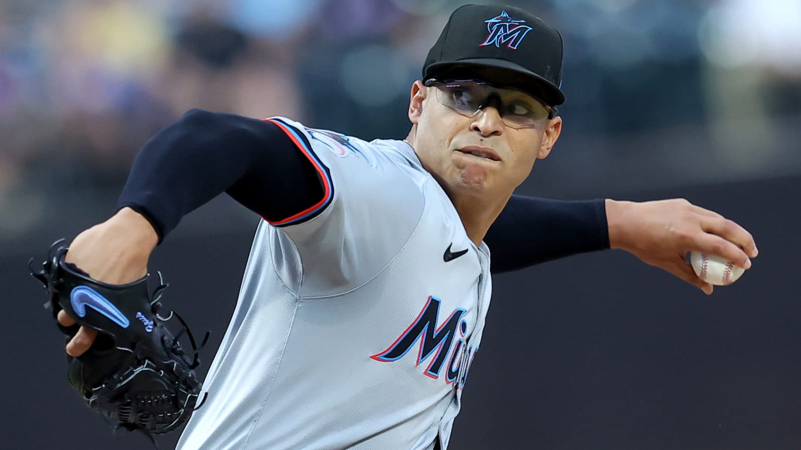 Marlins place potential trade chip on 15-day injured list
