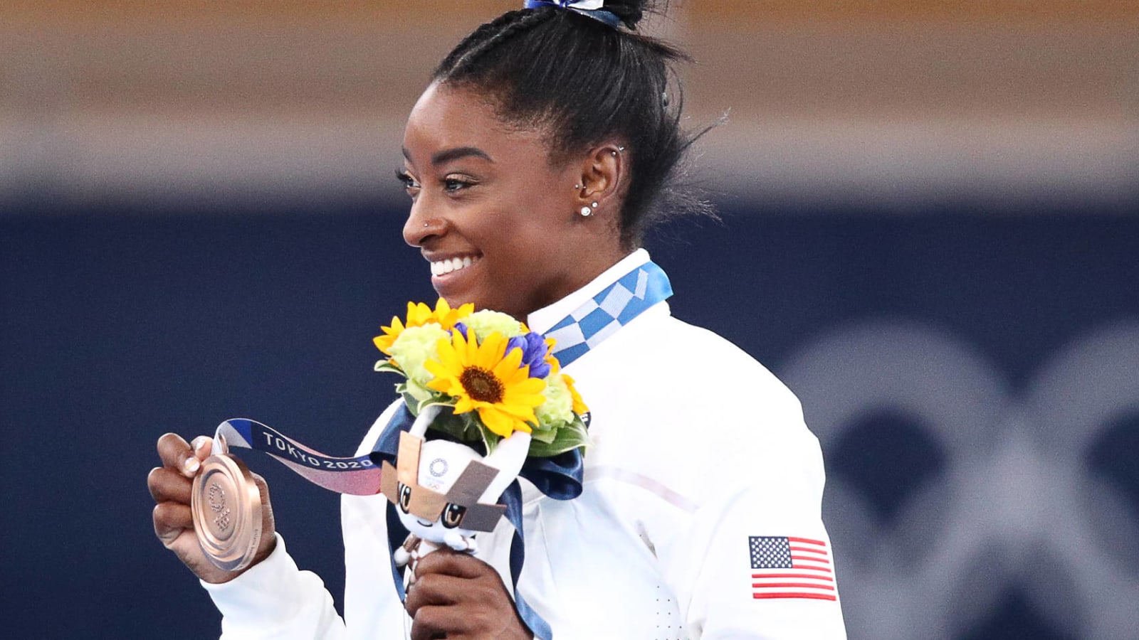 Biles takes bronze on balance beam