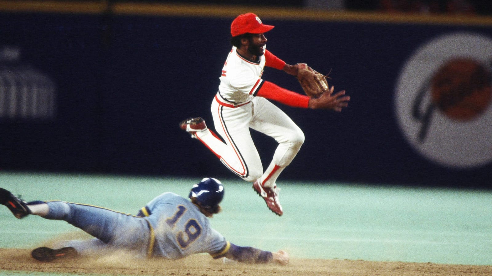 Who are baseball's most decorated Gold Glove defenders of all time?