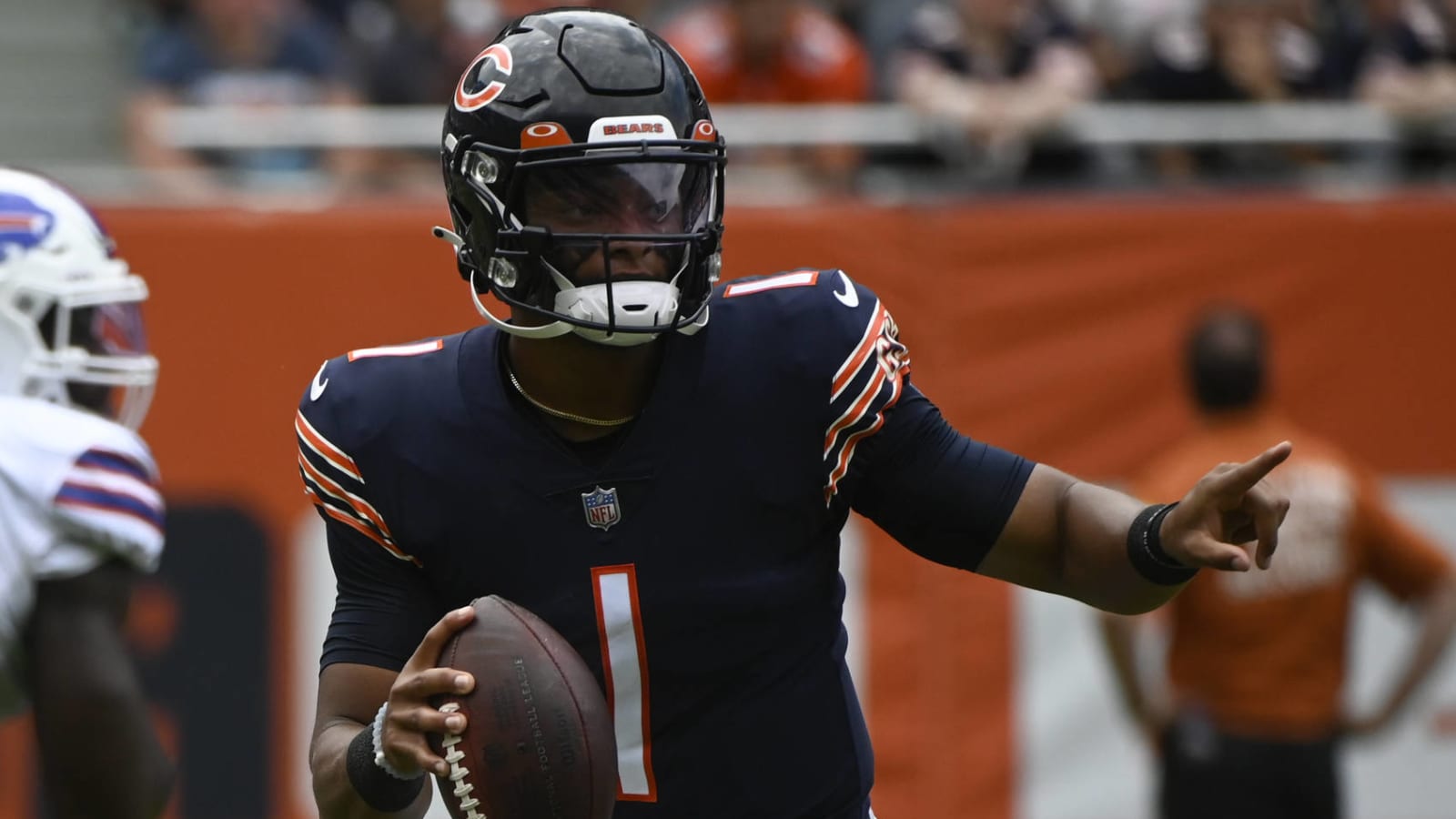 Fields criticizes Bears fans for rooting for him over Dalton