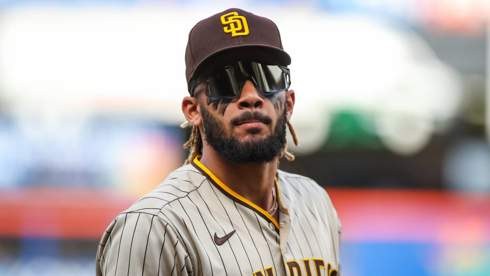 MLB Trade Rumors and News: Fernando Tatis Jr. injures shoulder on