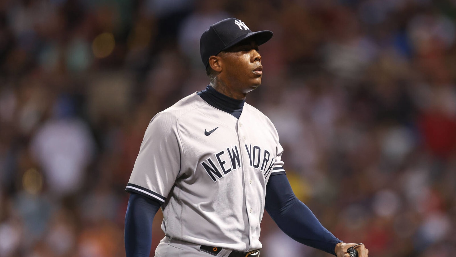 Royals, Padres among teams interested in reliever Aroldis Chapman