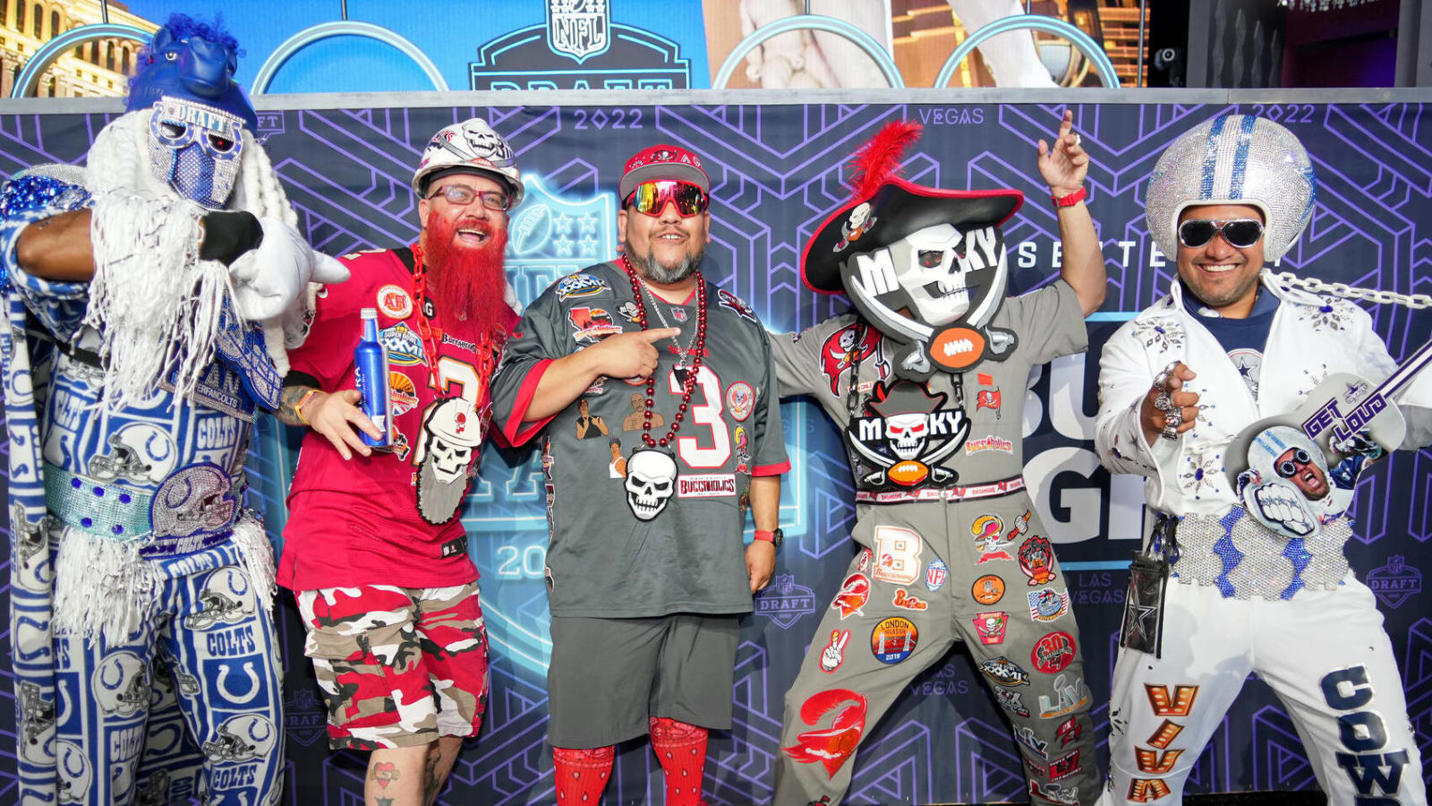Watch: Group of bros hold an epic fantasy football draft