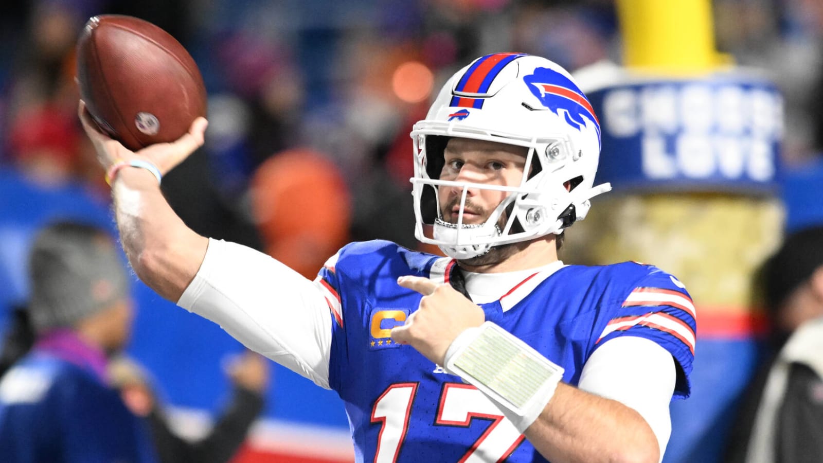 Fans boo Bills off the field at halftime against Broncos