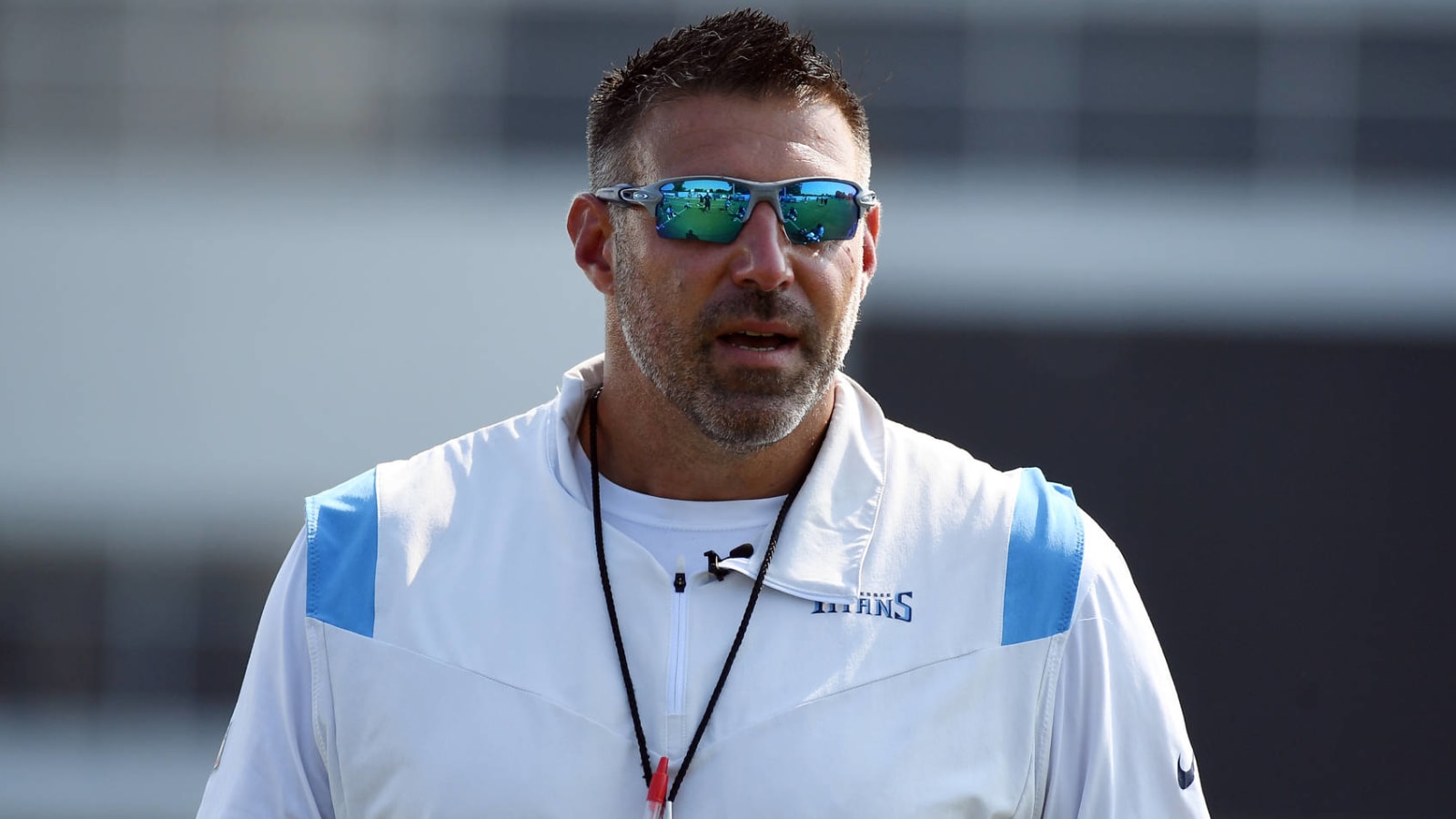 Mike Vrabel pokes fun at Colts over Carson Wentz’s recovery timeline