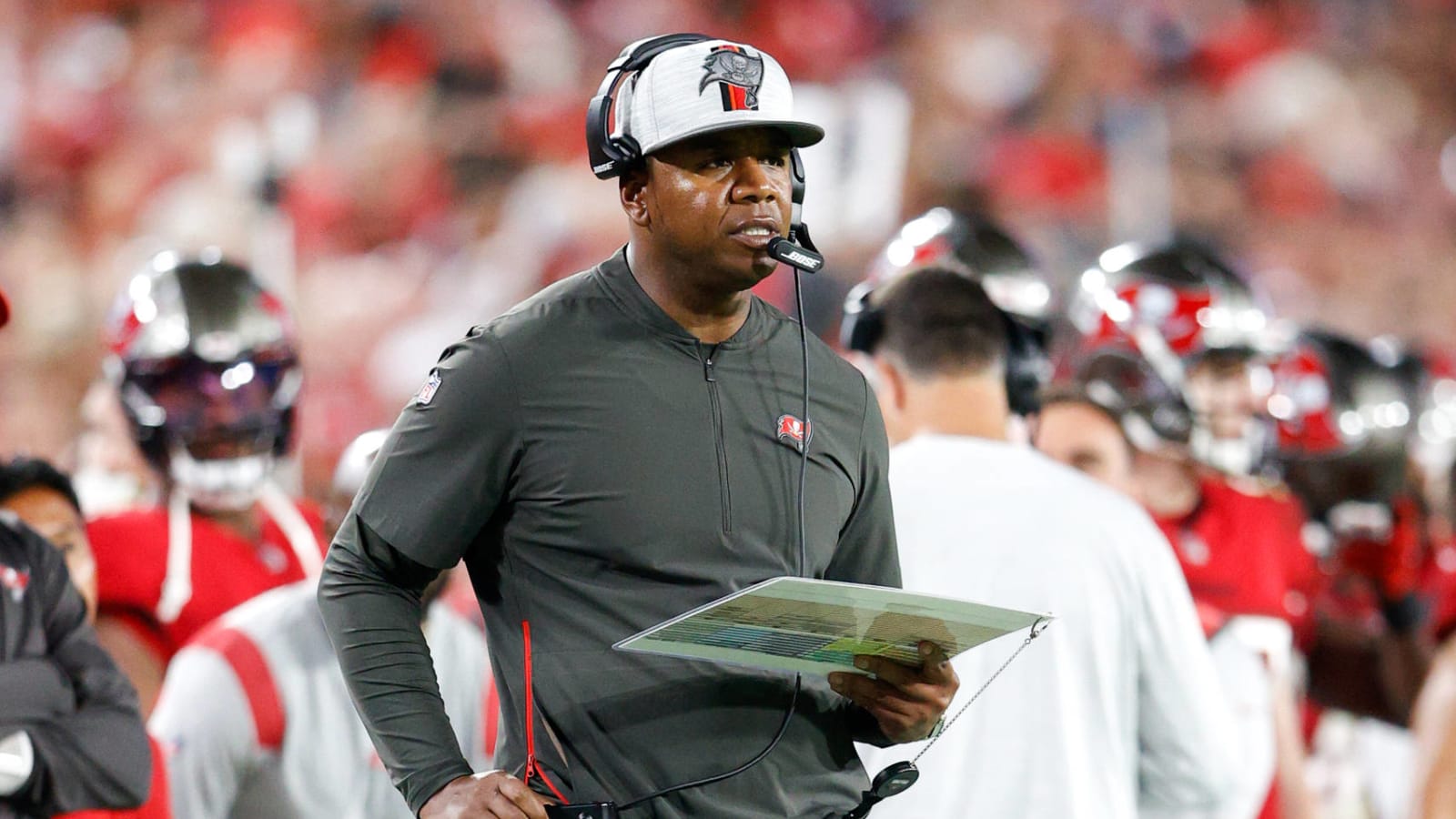 Report: Jags interviewing Bucs OC Byron Leftwich for HC job