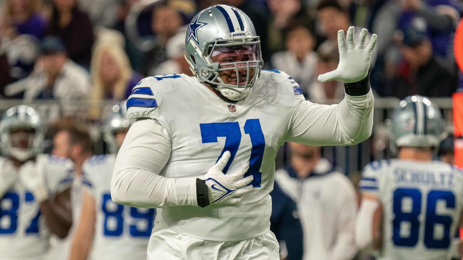 Cowboys give La’el Collins permission to seek trade