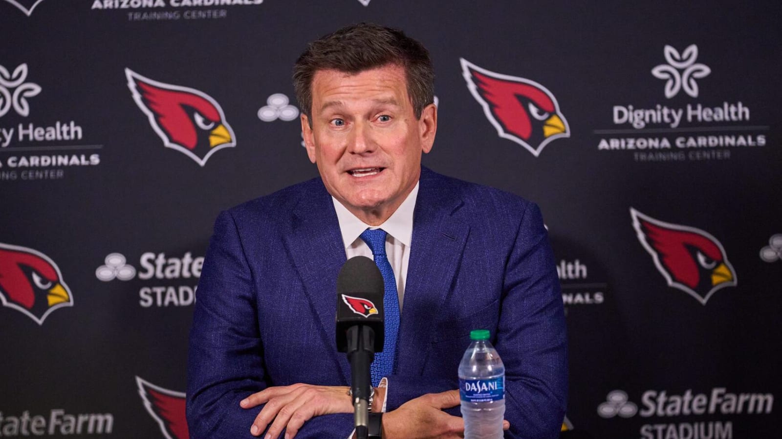 NFLPA survey: Cardinals only NFL team to charge players for meals