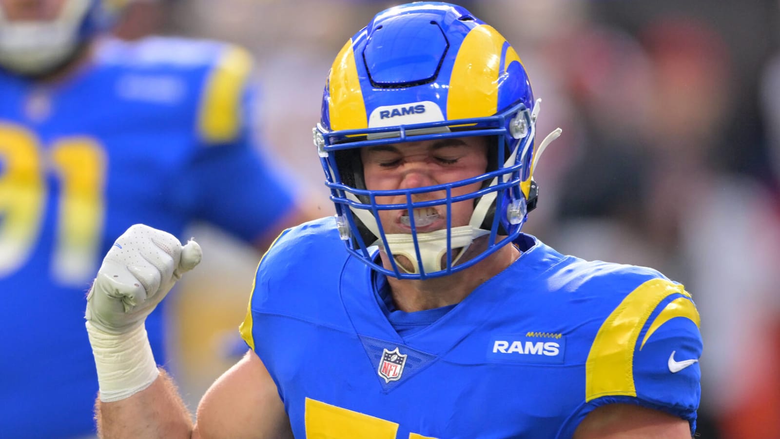 Chargers to sign former Rams LB Troy Reeder