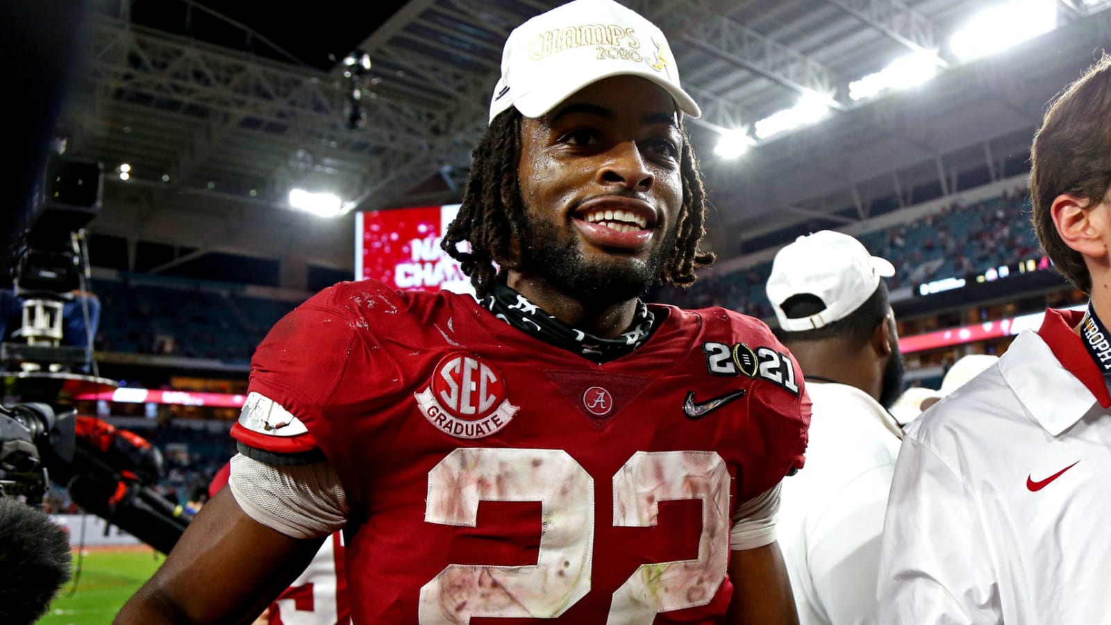 Najee Harris visited homeless shelter he used to live in