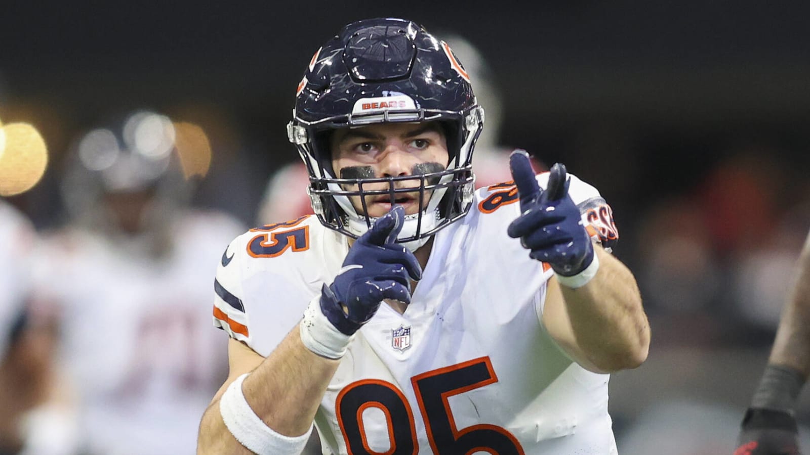 TE Cole Kmet agrees to contract extension with Bears