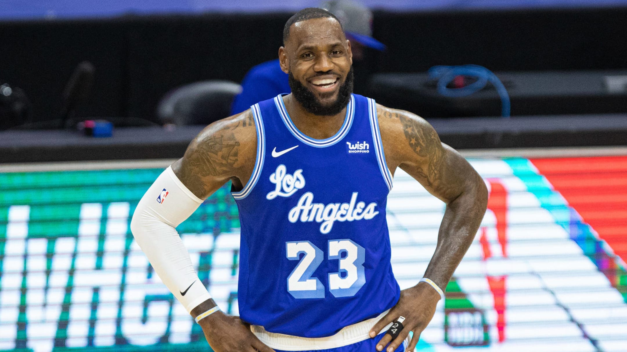 LeBron James, Lakers still lead NBA in merch sales - Silver Screen and Roll