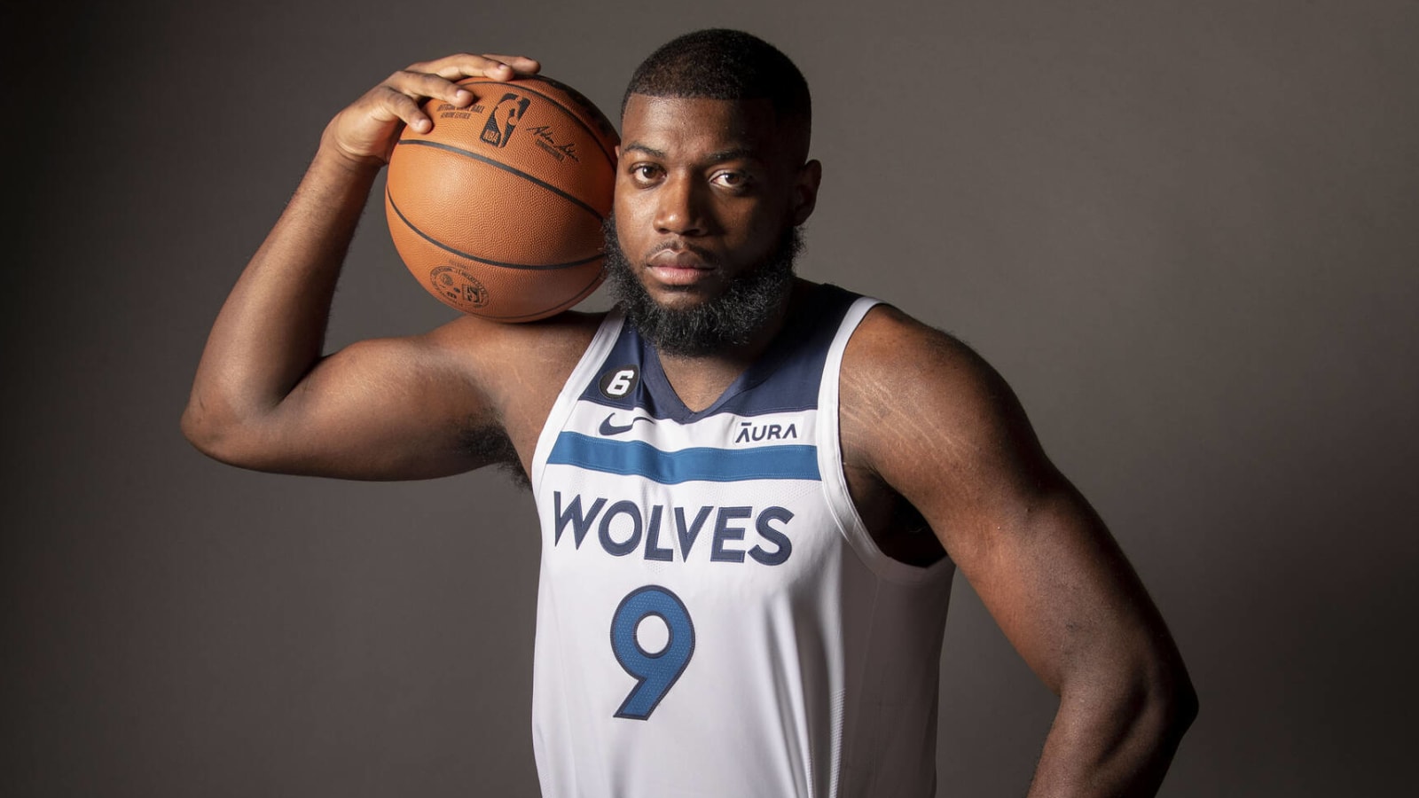 Timberwolves waive Eric Paschall ahead of season opener