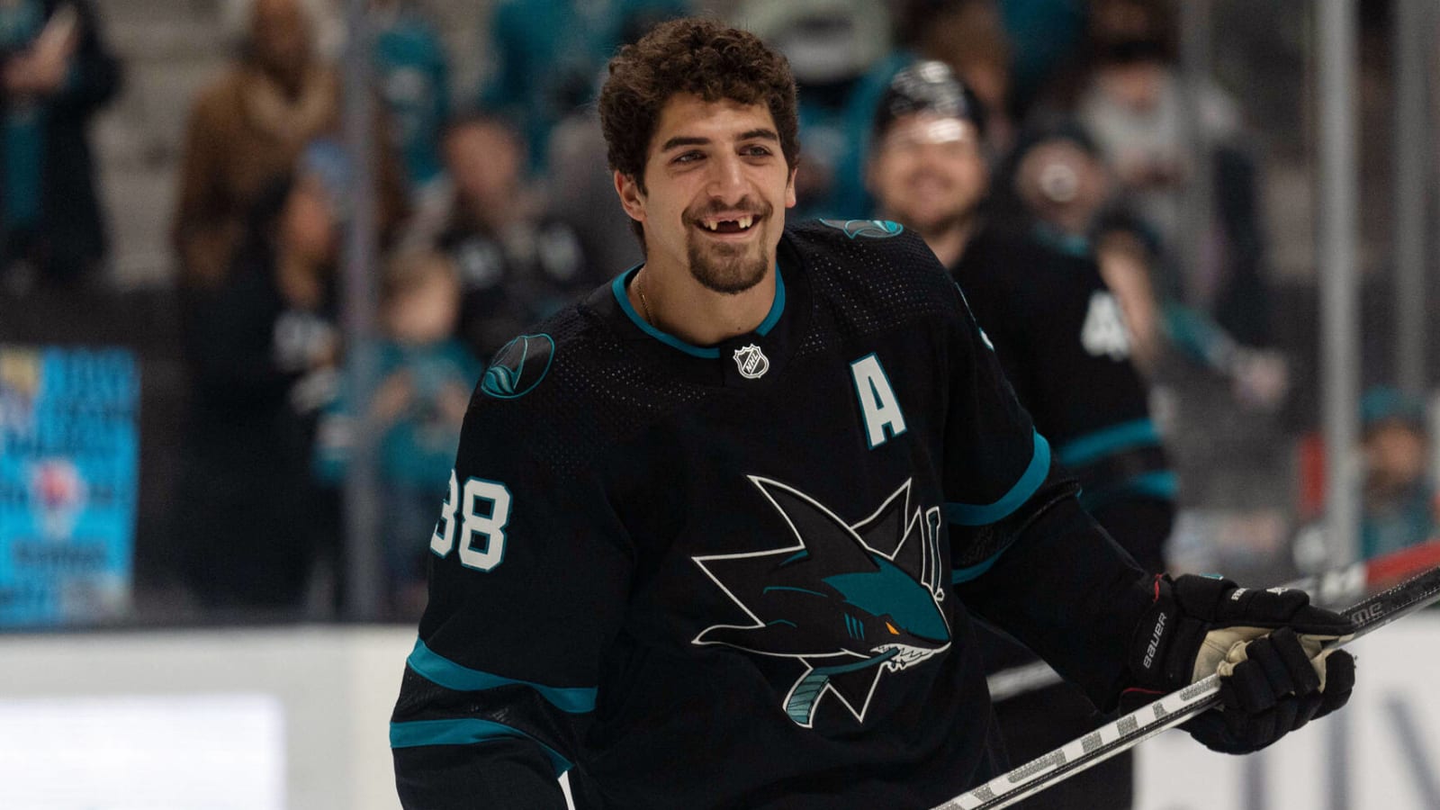 Sharks re-sign Mario Ferraro on four-year extension