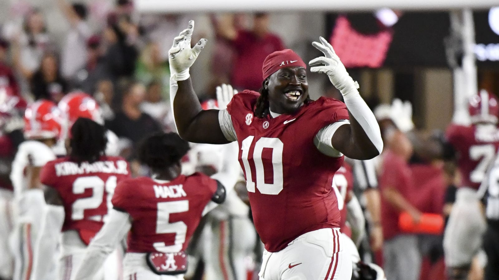 Who are Alabama’s options on the defensive line with Jehiem Oatis redshirting?