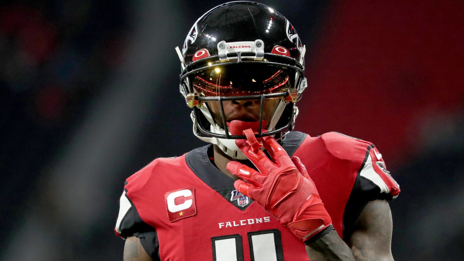 Antonio Brown takes unprovoked shots at Julio Jones