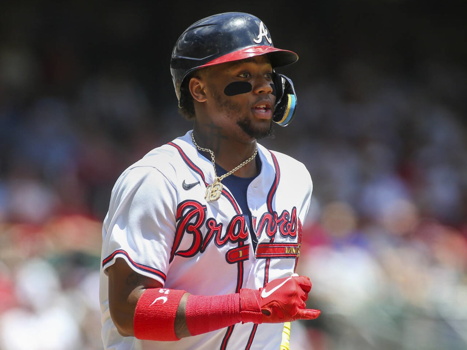 Ronald Acuña Jr. Just Offered Up One of the Most Incredible Home Run Trots  Ever - Bleacher Nation