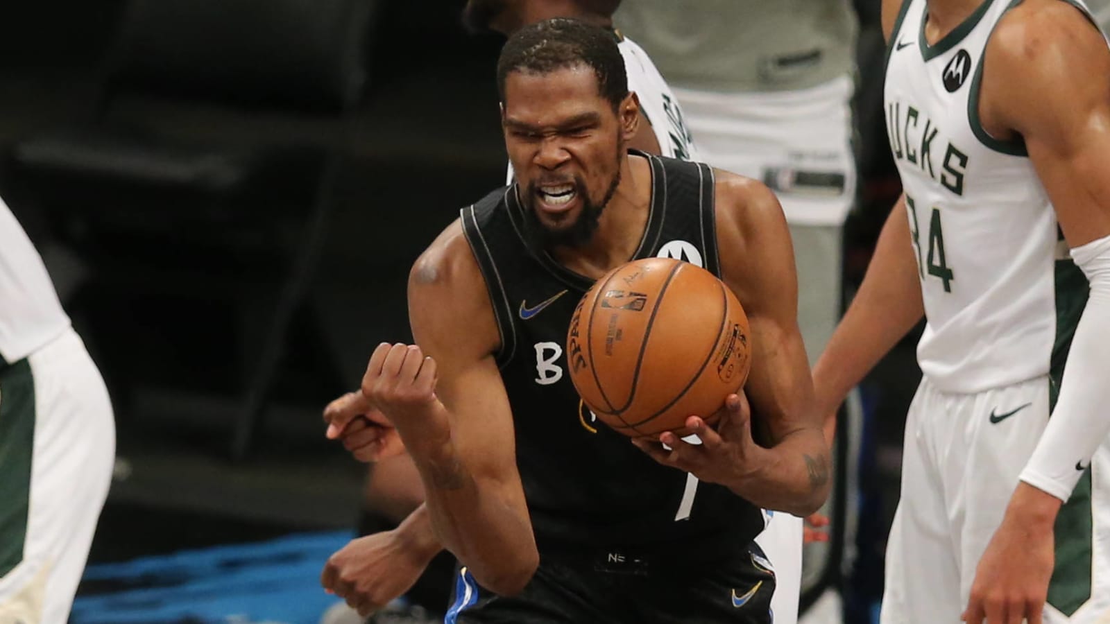 Giannis: Durant is the best player in the world right now