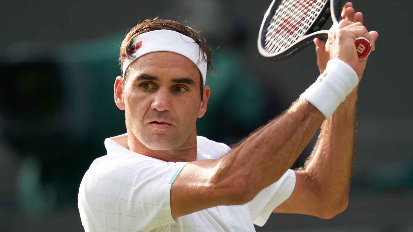 Federer 'definitely' plans to return to competition in 2023